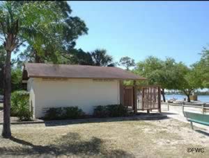 restrooms at anclote river park in holiday florida