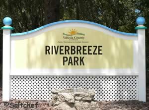 riverbreeze park oak hill entrance sign