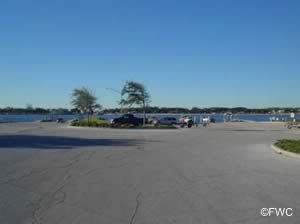 parking at the mayport public saltwater boat ramp