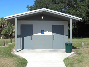 restrooms at wiliams park in riverview, florida