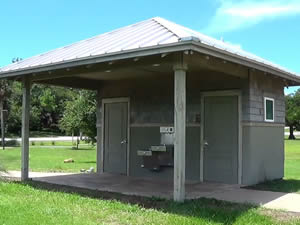 restrooms at egans creek park fernandina beach