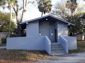restrooms at nicks park in port richey, florida