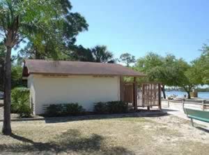 restrooms small fishing pier at anclote gulf park