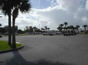 parking at halifax harbor marina daytona beach