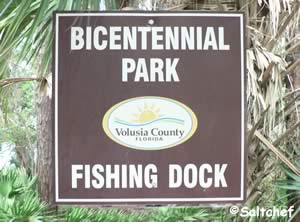 entrance sign at bicentennial park fishing dock